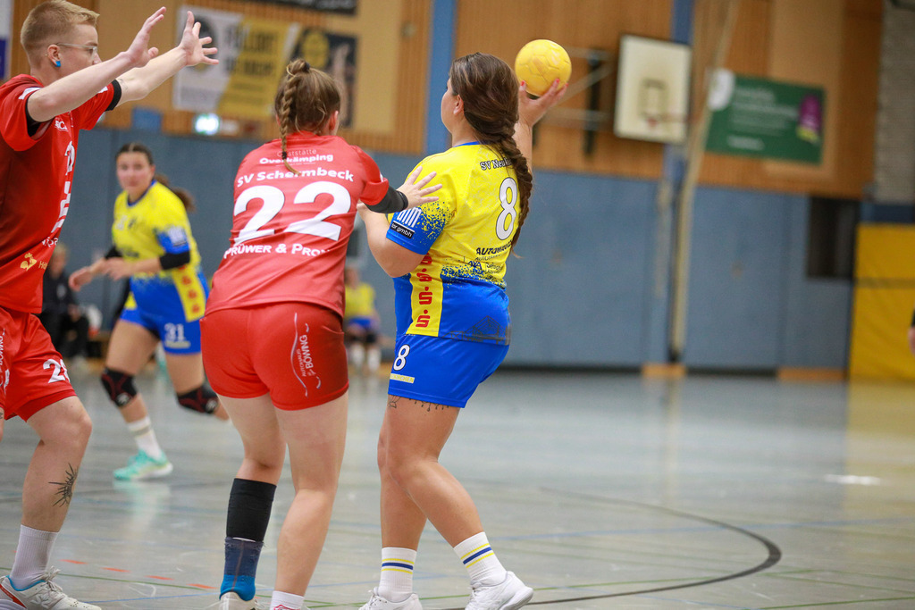 SVN_SvSchermbeck_051024_126 | Bildergalerie von Sport-Ereignissen aber auch von weiteren spannenden Dingen - nicht nur vom Niederrhein. In Anlehnung an den bekannten Spruch von Hanns Dieter Hüsch heißt das Motto: "Niederrhein ist überall".  - Realisiert mit Pictrs.com