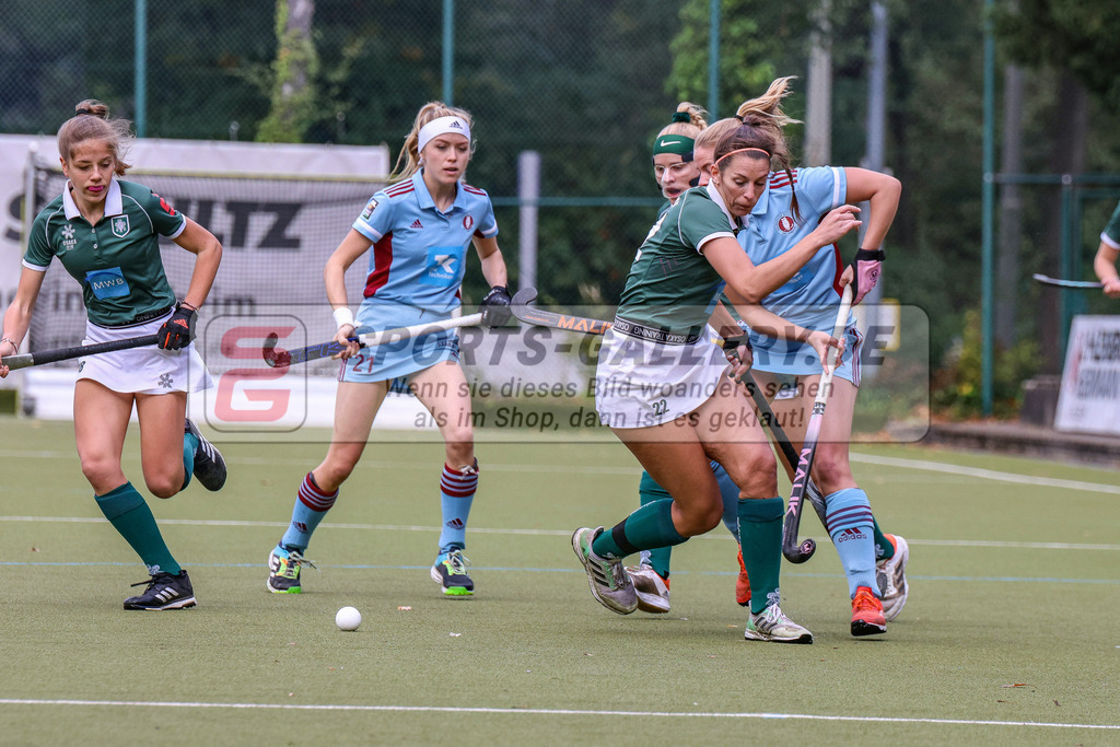 MJ_2022-10-08_Damen_HTCU-UHC-4 | Ida-Marie Köllinger (UHC Hamburg #20) &amp; Melanie Terber (Uhlenhorst Mülheim #22), Uhlenhorst Mülheim - UHC Hamburg am 8.10.2022 im Waldstadion, Mülheim a. d. Ruhr