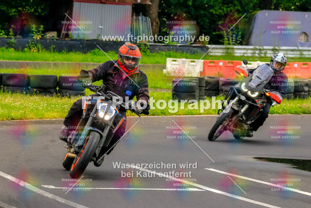 VBK-6643 | Hier findet Ihr Bilder von Touristenfahrten auf der Nürburgring Nordschleife oder von anderen Veranstaltungen die ich besucht habe. Viel Spass beim Durch Schauen 