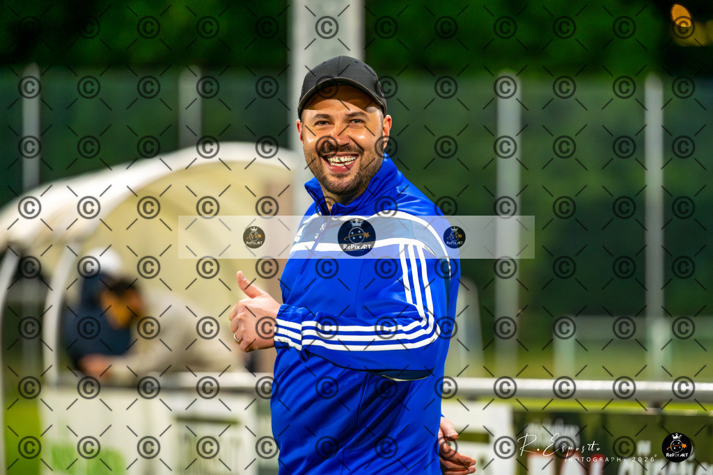 20260504_FCO-30_vs_FCM_048-124 | Sport und Naturfotografie von Roberto Esposito zeigt echte Momente Bewegung und die Schönheit der Natur. Ausdrucksstarke Bilder schaffen Emotionen.
