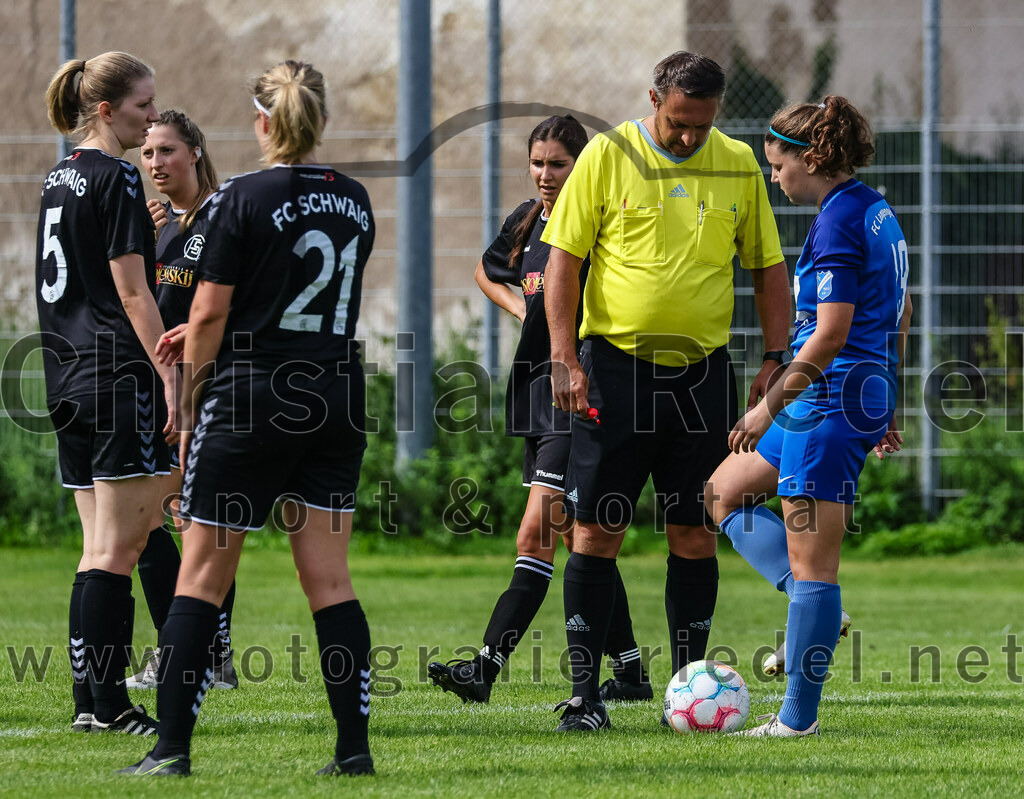2023-09-03_042_Teamware_Cup_2023 | Oberding, Deutschland, 03.09.2023:
Fußball, TS Teamwear Cup 2023, Vorrunde, FC Schwaig gegen FC Langengeisling, Endergebnis: 

Foto: Christian Riedel / fotografie-riedel.net