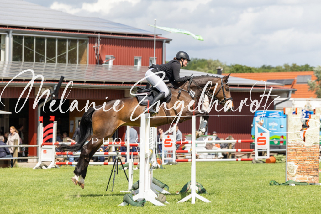 7I8A7591 | melanie-engelhardt-photography - Realisiert mit Pictrs.com