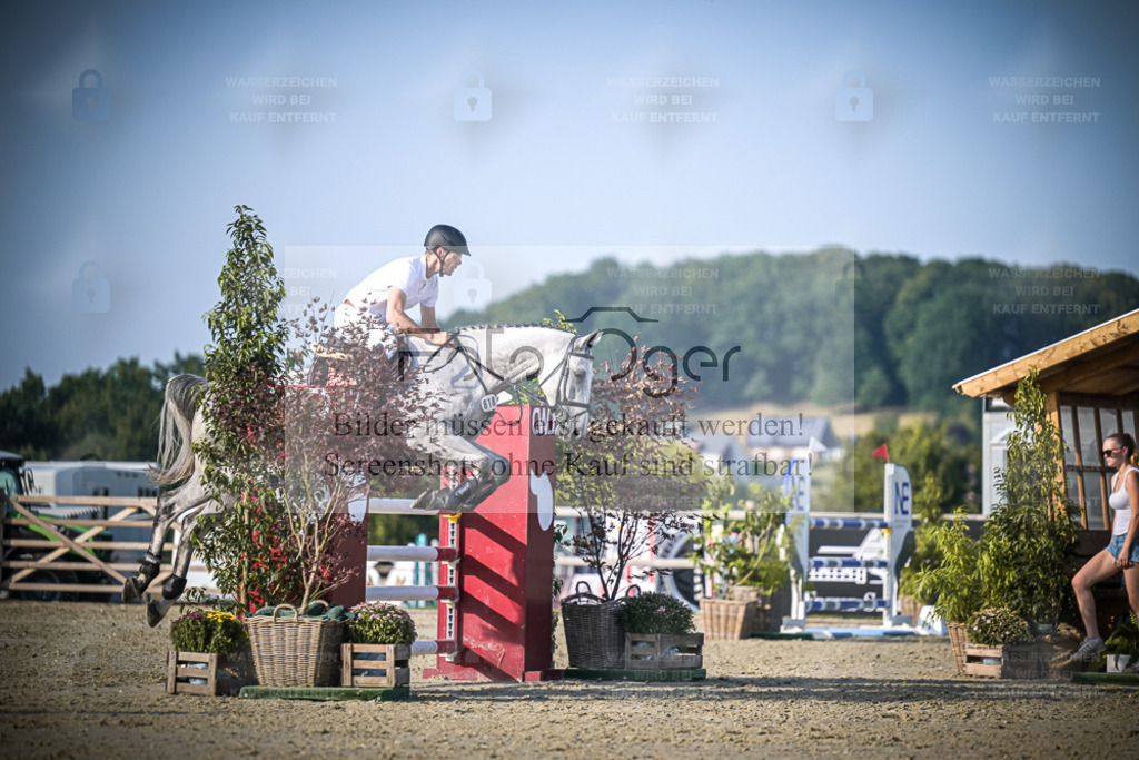 DOS_1336 | Entdecke hochwertige Reitturnierfotos von Foto Oger. Professionell, emotional und authentisch – jetzt Lieblingsmomente im Shop bestellen. - Realisiert mit Pictrs.com
