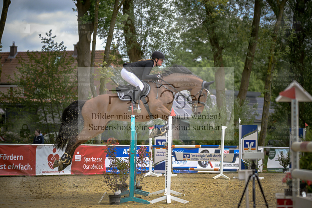 20240505-DOS_9112 | Entdecke hochwertige Reitturnierfotos von Foto Oger. Professionell, emotional und authentisch – jetzt Lieblingsmomente im Shop bestellen. - Realisiert mit Pictrs.com