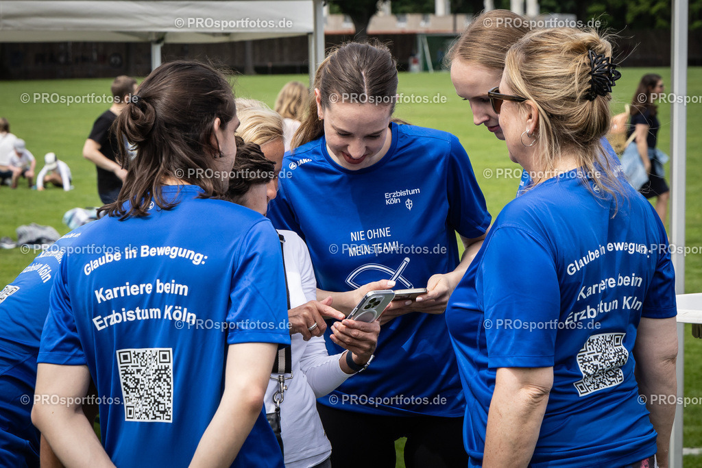 Stadionlauf Köln, 26.05.2024 | Impressionen von Stadionlauf Köln am 26.05.2024 rund um das RheinEnergie-Stadion in Koeln-Müngersdorf.
