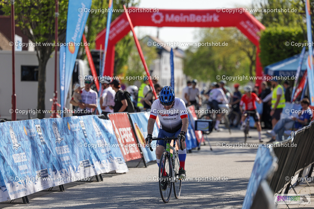 099_VJ__5620 | Neusiedlersee Radmarathon 2026@sportshot_your_pictrs #yourpictures#roadtowm2029 #nrm #neusiedlerseeradmarathon #neusiedlersee #neusiedlerseetourismus #burgenland #mörbisch #nrm26 #burgenlandtourismus #voglundco #poweredbyburgenlandtourismus #radsport #rad #marathon #ucigranfondo #visitburgenland #ucigranfondoworldseries