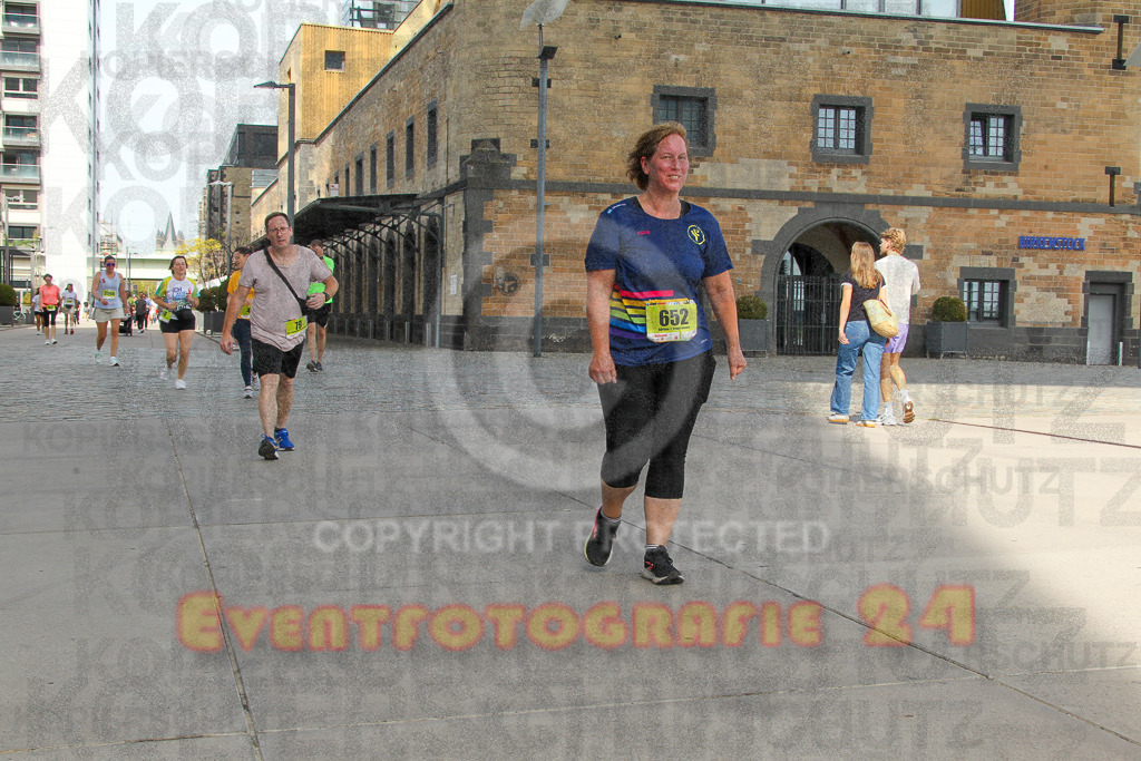 250920_1342_EV4_6512 | Sportfotografie im Rhein-Sieg Kreis, Köln, Bonn, NRW, Rheinland Pfalz, Hessen, etc. Unser Tätigkeitsfeld umfasst den Laufsport vom Volkslauf über den Marathon, Duathlon, Triathon bis zum Ultralauf wie Kölnpfad Ultra oder Schindertrail.