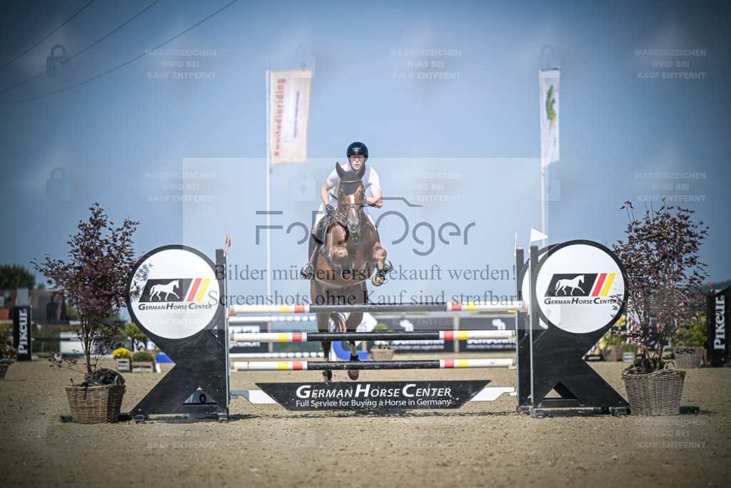 DOS_1771 | Entdecke hochwertige Reitturnierfotos von Foto Oger. Professionell, emotional und authentisch – jetzt Lieblingsmomente im Shop bestellen. - Realisiert mit Pictrs.com