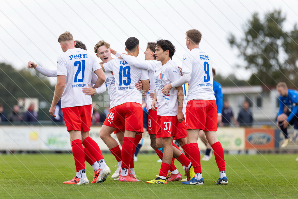 20251004_Picselweb-Fotografie_1R3_3339_web | Bezirkspokal Viertelfinale, SV Ahlerstedt/Ottendorf - SV Drochtersen/Assel II, Ergebnis 0:3. Foto: Jörg Struwe - picselweb.de - Realisiert mit Pictrs.com