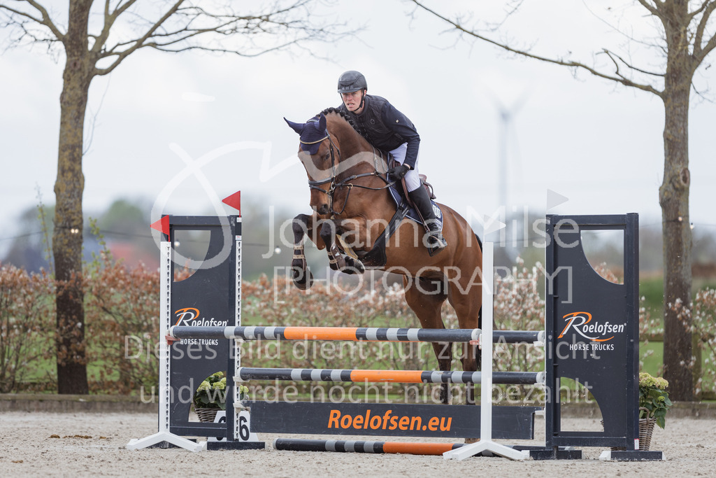 230425_Lemwerder_SprPf-A2St-252 | Deine schönsten Turniermomente als professionelle Fotos! Entdecke hochwertige Pferdesport-Fotografie im Online-Shop. Jetzt Fotos finden & bestellen!