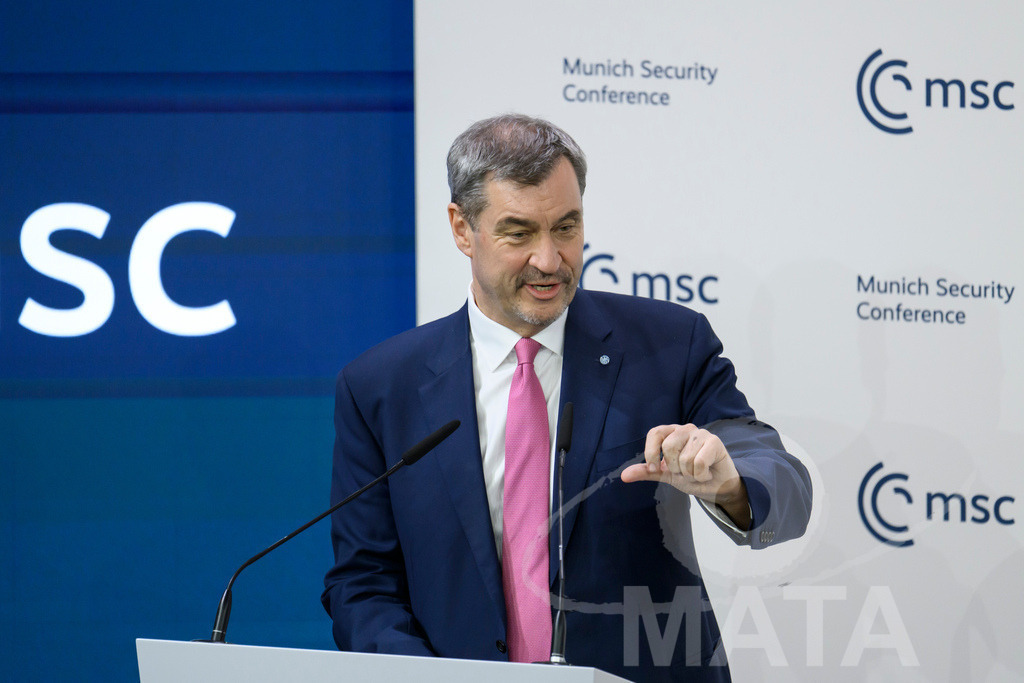 _DWA4470 | MATA IndoCon - Realisiert mit Pictrs.com