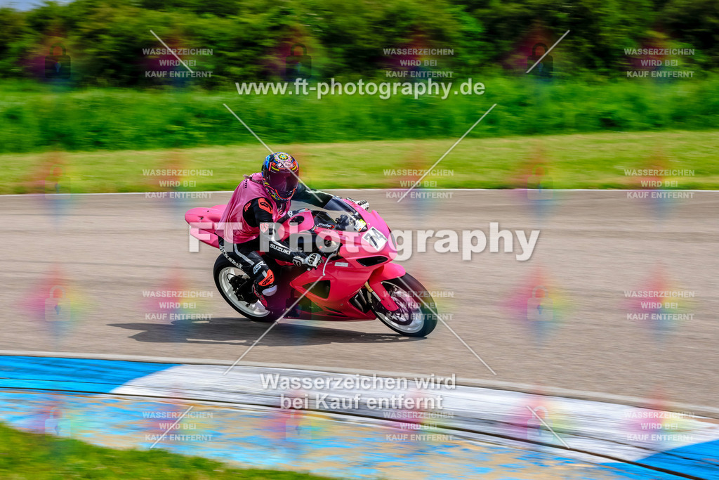 MotoTeam-9351 | Hier findet Ihr Bilder von Touristenfahrten auf der Nürburgring Nordschleife oder von anderen Veranstaltungen die ich besucht habe. Viel Spass beim Durch Schauen 