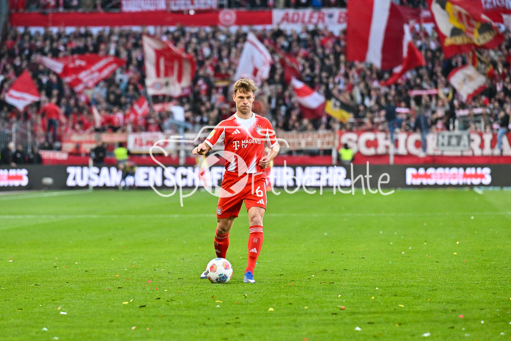 FC St. Pauli - FC Bayern München | ST. PAULI, DEUTSCHLAND - 11. APRIL: am Ball Joshua KIMMICH (FC Bayern Munich 6) / Einzelfoto / Freisteller während dem Bundesligamatch zwischen dem FC St. Pauli und dem FC Bayern München am 29. Spieltag im Millerntor Stadion / DFL REGULATIONS PROHIBIT ANY USE OF PHOTOGRAPHS AS IMAGE SEQUENCES AND/OR QUASI-VIDEO