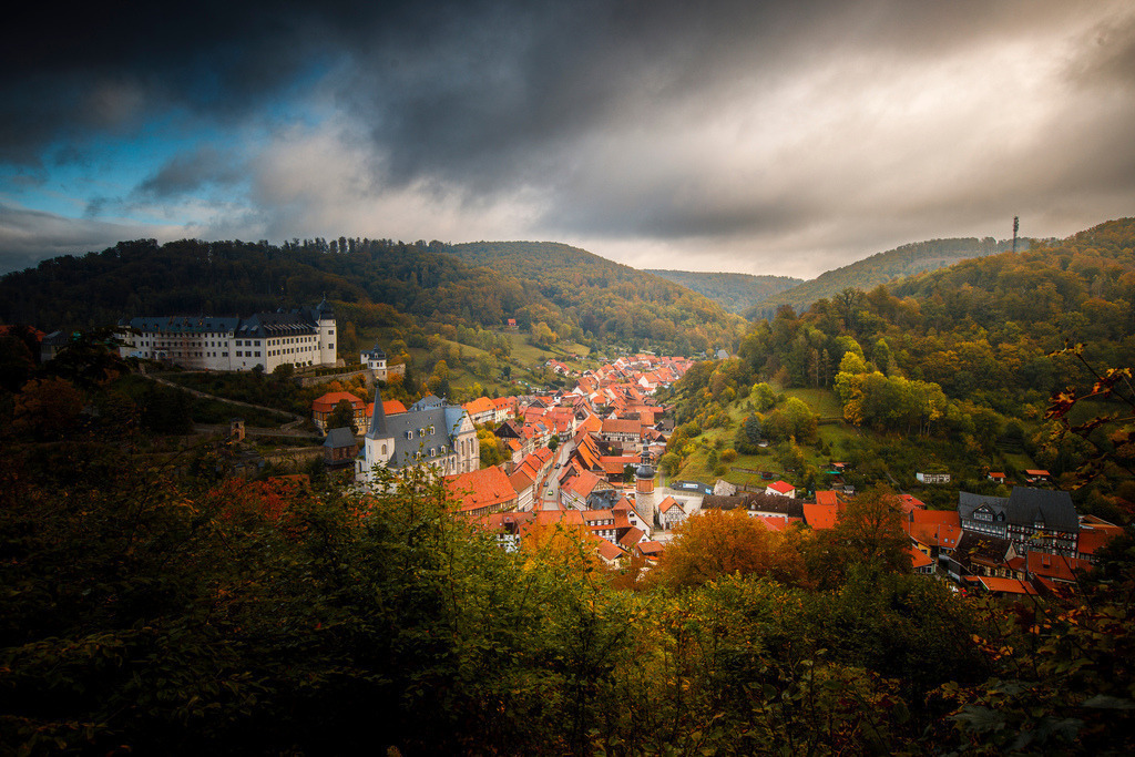 Blick auf Stolberg im Südharz | Wir machen aus Ihren Bildern Erinnerungen für die Ewigkeit | Hochwertige Fotografien für Ihr zu Hause. - Realisiert mit Pictrs.com