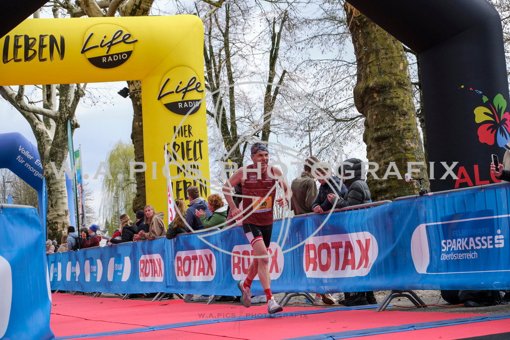 ..... | AUSTRIA, Wels, 30.03.25, ALOHA Wels Halbmarathon, Image Shows: , Foto: Wapics/RING M.