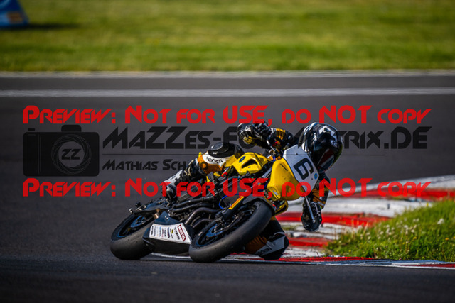 MaZZes_FotoMatrix_220508_98220 | Fotograf Mathias Schmid
Sportfotograf,
Eventfotograf,
Hochzeitsfotograf,
Portraitfotograf