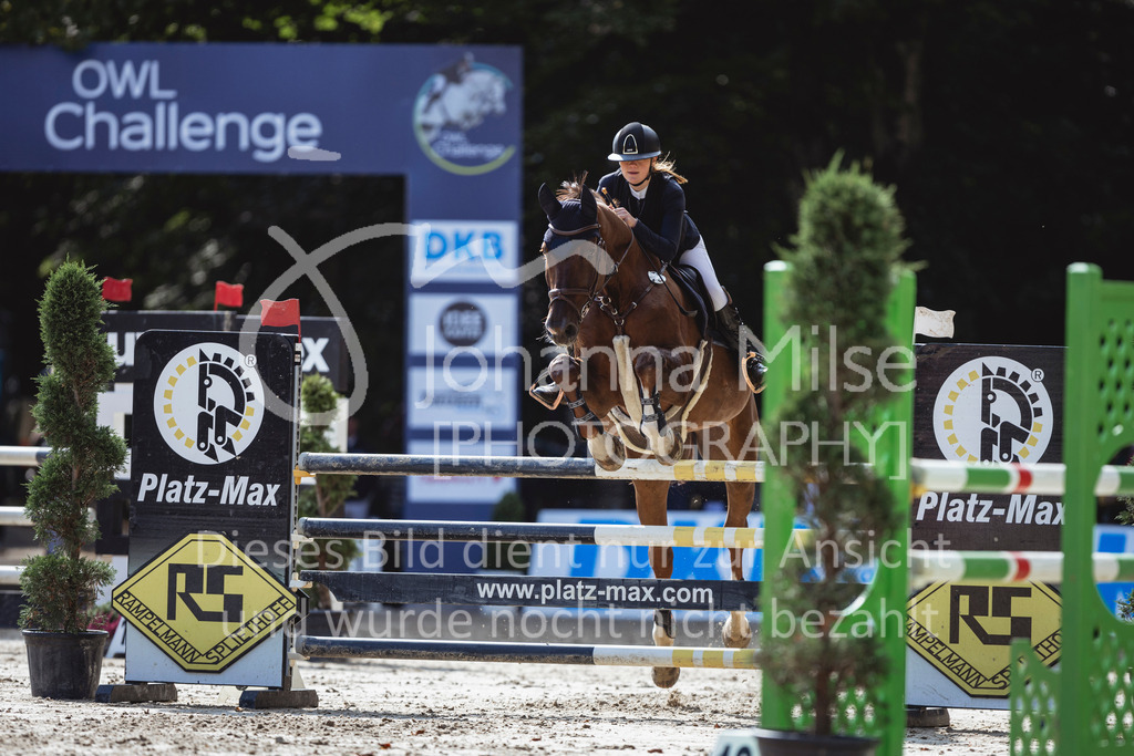 240914_OWLCh_AmateurM-552 | Deine schönsten Turniermomente als professionelle Fotos! Entdecke hochwertige Pferdesport-Fotografie im Online-Shop. Jetzt Fotos finden & bestellen!