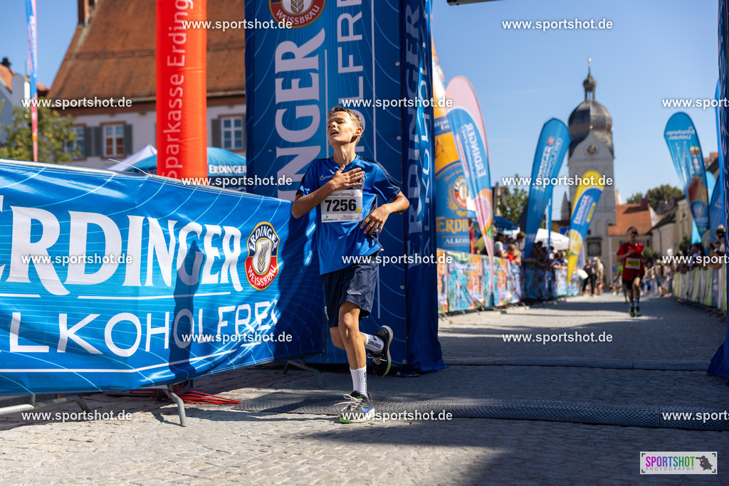 VJ__3362 | Stadtlauf Erding 2025 #stadtlauferding #erdingstadtlauf #stadtlauf_erding #laufmotivation #trisporterding #yourpictrs #sportshot_your_pictrs