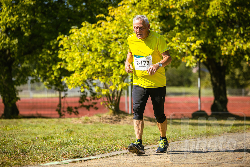 16. Hoywoj-CityLauf im Sportforum Hoyerswerda - 16.09.2023 | 10km-Volkslauf der Laausitzer Seenland Stiftung - Realisiert mit Pictrs.com