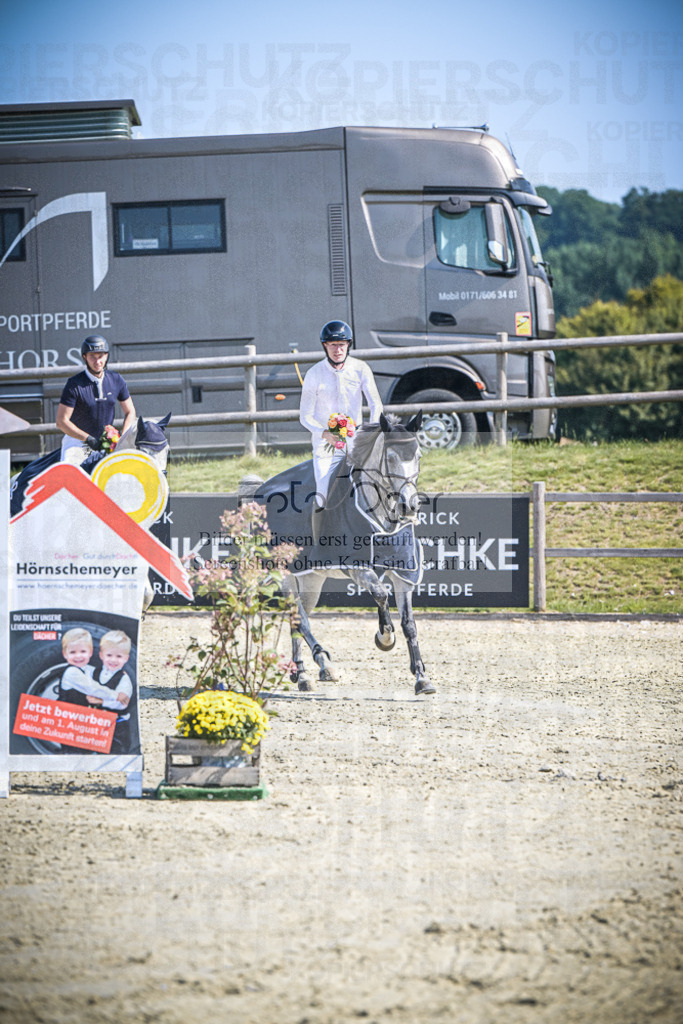 DOS_0074 | Entdecke hochwertige Reitturnierfotos von Foto Oger. Professionell, emotional und authentisch – jetzt Lieblingsmomente im Shop bestellen.Deutschlandweite Turnierfotografie. - Realisiert mit Pictrs.com