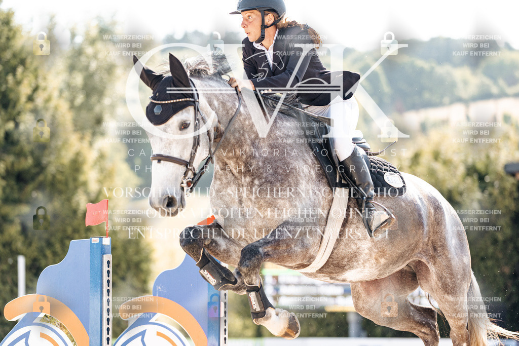 CK902594 | Turnierfotografie Pferdefotografie Trier Rheinland-Pfalz Pferdesport Reitsport Tierfotografie Sportfotografie Pferdevideo Pferdevideografie Equestrianvideography equestrianphotography  - Realisiert mit Pictrs.com
