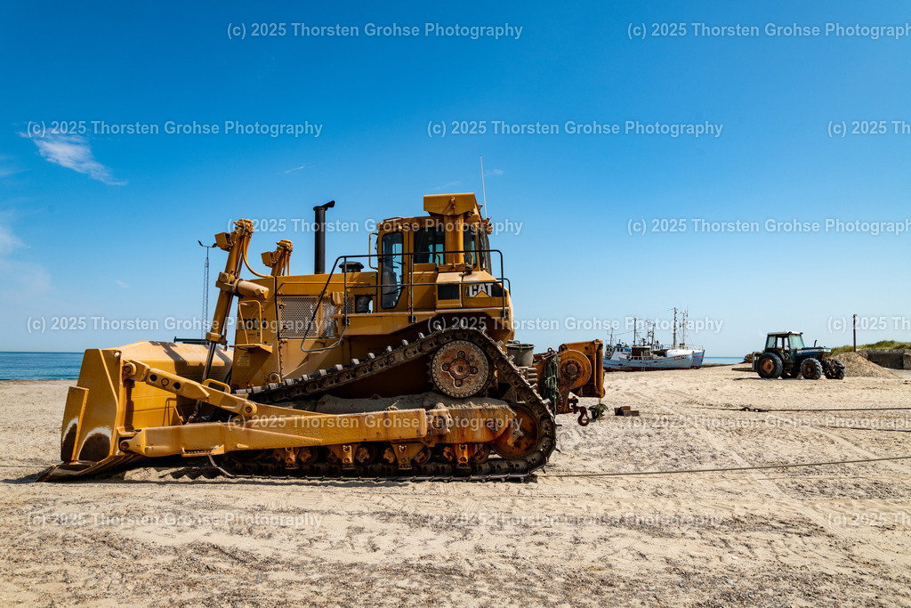 Thorup Strand, Denmark, 2023 | Thorup Strand is a natural harbour, Denmark's last coastal berth and the largest in Northern Europe. Thorup Strand ist ein Naturhafen, es ist der letzte Küstenanlegeplatz Dänemarks und der größte Nordeuropas. - Realisiert mit Pictrs.com