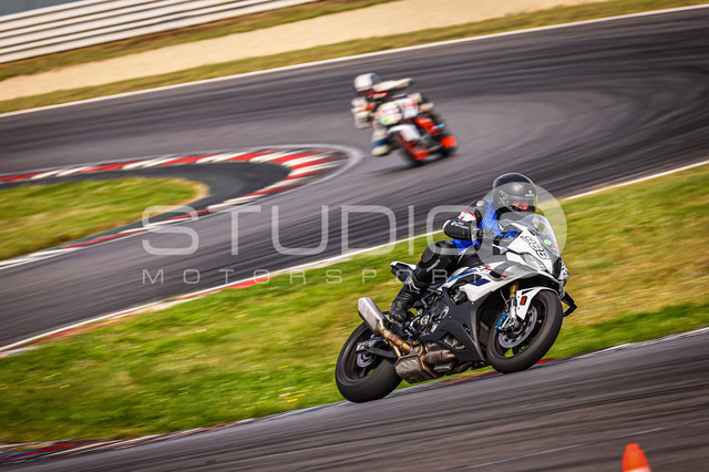 0988-240831_EL-022_988 | Deine Full-Service-Agentur für ✔️Videoproduktionen und ✔️Motorsportfotografie Jetzt Angebot anfragen!