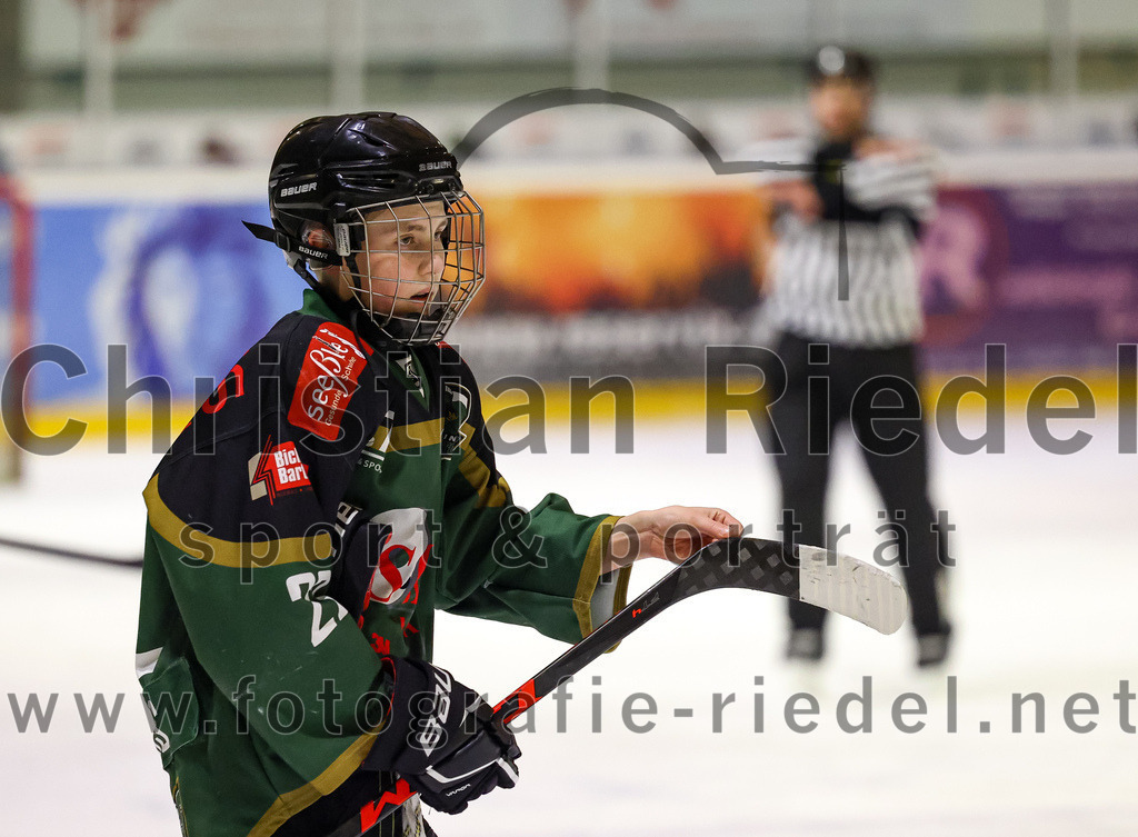 2022-12-04_080_TSV_Erding_gegen_EHC_Klostersee | Erding, Deutschland, 04.12.2022:
Eishockey, Bayernliga U17 2022 / 2023, 11. Spieltag, TSV Erding gegen EHC Klostersee, Endergebnis: 3:5

Foto: Christian Riedel / fotografie-riedel.net