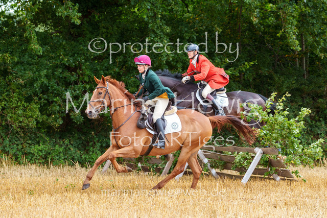 Jagd Knoop 26_MarinaHewigMCH02147 | Fotografie, FotoArt, PferdesportArt, Pferdesportfotografie, Landschaftsfotografie, Reisefotografie, Reise, Pferde - Realisiert mit Pictrs.com