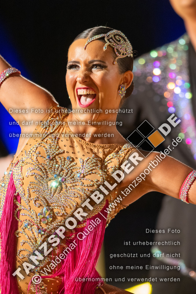 20260321-12665 | Hier finden Sie Tanz Bilder vom Latein und Standard Formationen tanzen. Sportbilder vom Tanzsport. Schöne Fotos und von Weltmeisterschaft, Europameisterschaft, Bundesliga, Regionalliga, Oberliga und Landesliga sowie von GOC Stuttgart, DanceComp, WM Bremen