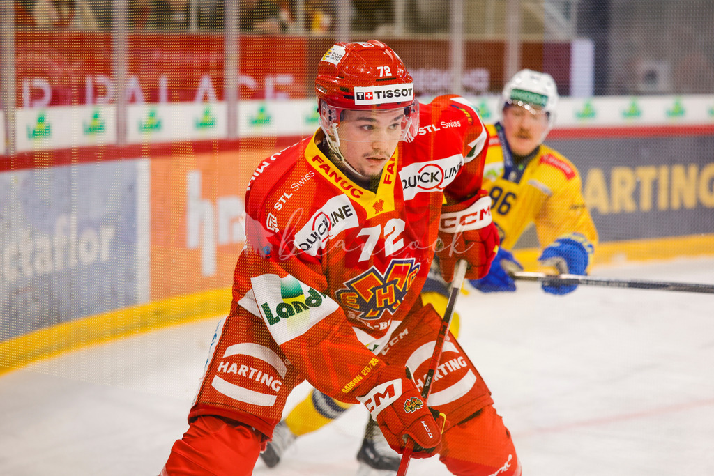 EHCB vs HCD 20260106_wb-0755 | Sportbilder, Sportfotograf, Hochzeits- und Eventfotografin, Flugshows, Portraits und Tiershooting, Aviation, Downhill, Nationalleague, Swissleague, International