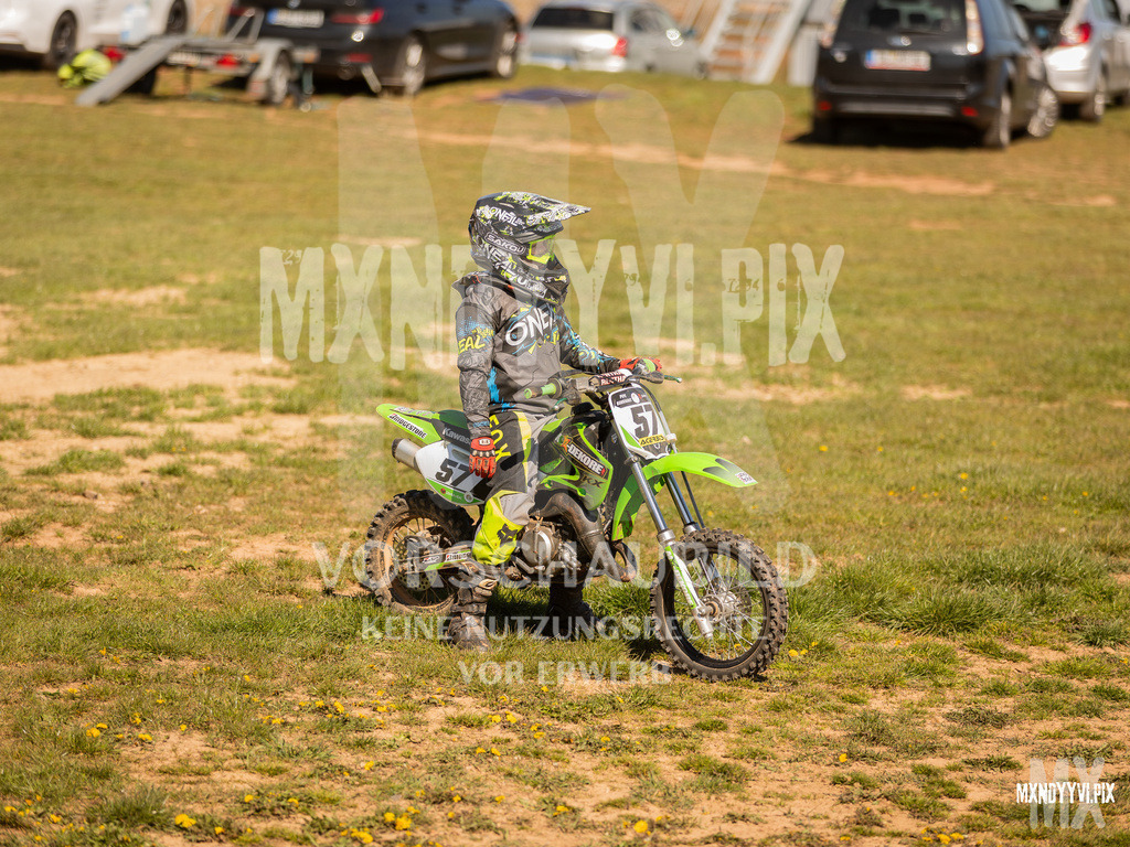 866A4506 | mxndyyvipix