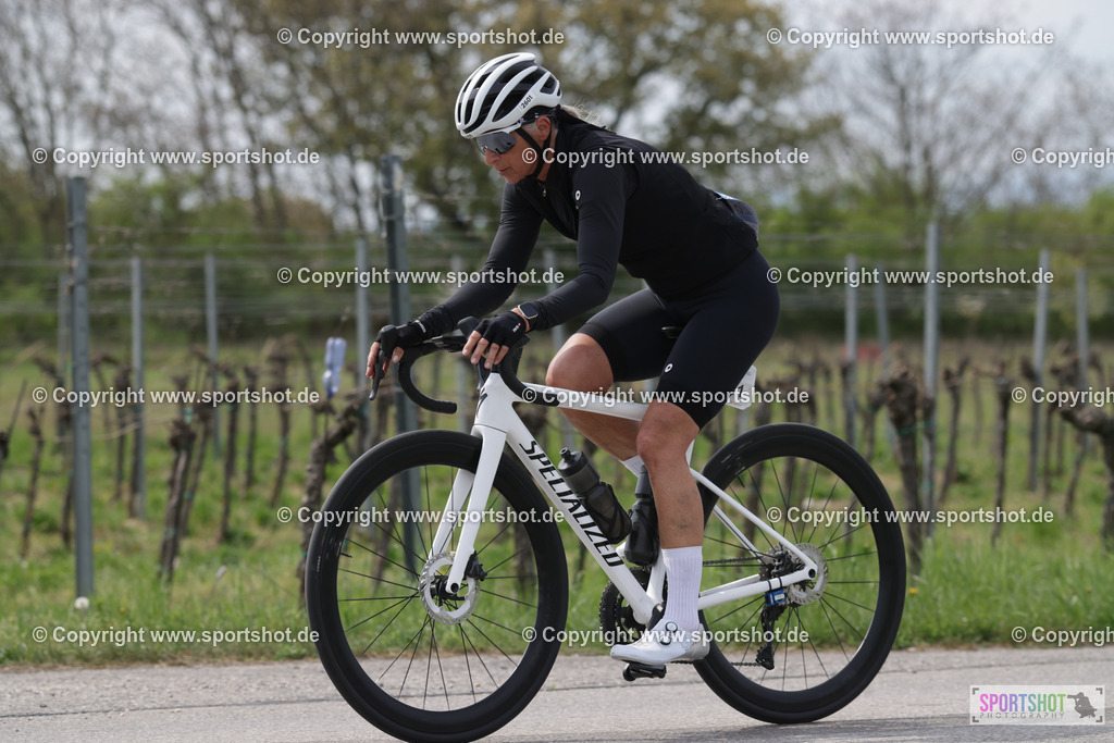 368A4774 | Neusiedlersee Radmarathon 2026@sportshot_your_pictrs #yourpictures#roadtowm2029 #nrm #neusiedlerseeradmarathon #neusiedlersee #neusiedlerseetourismus #burgenland #mörbisch #nrm26 #burgenlandtourismus #voglundco #poweredbyburgenlandtourismus #radsport #rad #marathon #ucigranfondo #visitburgenland #ucigranfondoworldseries