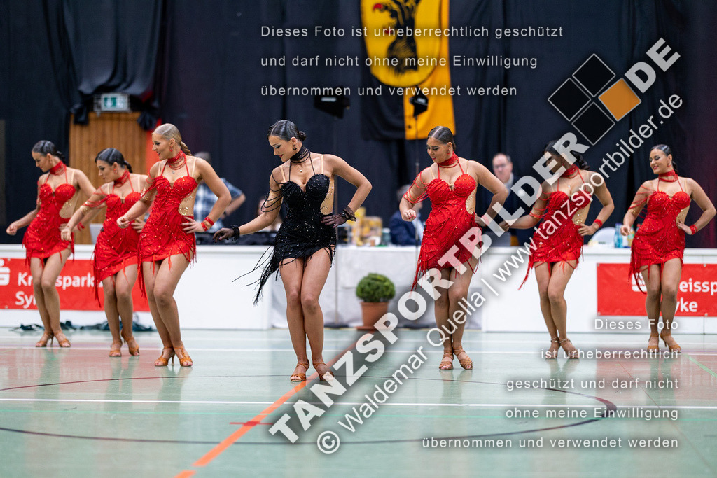 20230325-11519 | Hier finden Sie Tanz Bilder vom Latein und Standard Formationen tanzen. Sportbilder vom Tanzsport. Schöne Fotos und von Weltmeisterschaft, Europameisterschaft, Bundesliga, Regionalliga, Oberliga und Landesliga sowie von GOC Stuttgart, DanceComp, WM Bremen
