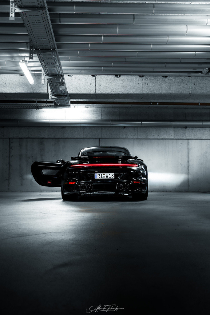 911 Turbo 992 | Entdecken Sie die faszinierende Welt von Alexander Tschuncky Arts: Kreative Fotografie, atemberaubende Automobilkunst und hochwertiger Bilderdruck. Lassen Sie sich inspirieren! - Realisiert mit Pictrs.com