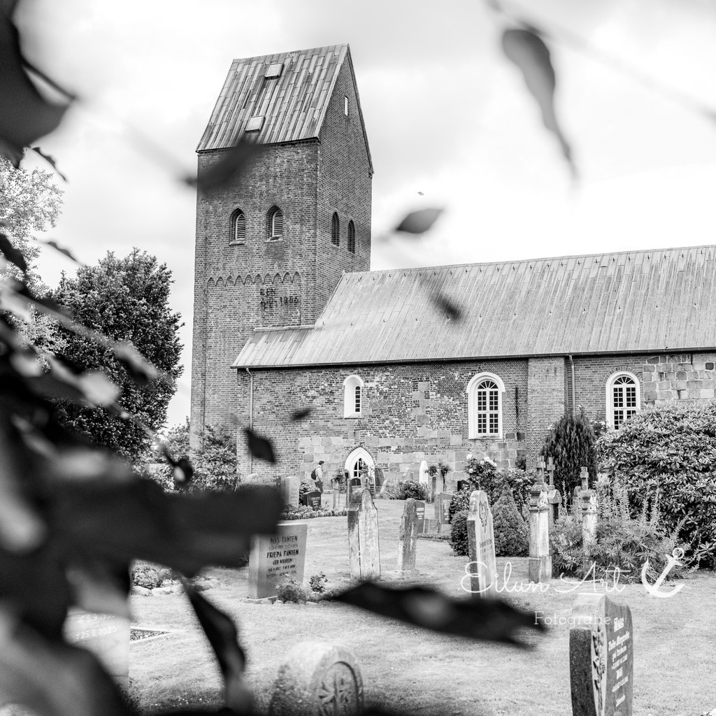 20240605-EAF_1657-2 | Eilun-Art-Fotografie Levke Martens, ihre Fotografin für Immobilien- und Landschaftsfotografie auf Föhr, Föhrer Motive als Poster, Leinwand, hinter Acrylglas oder stelle dir deinen eigenen Monatskalender zusammen, mit nur einem Klick