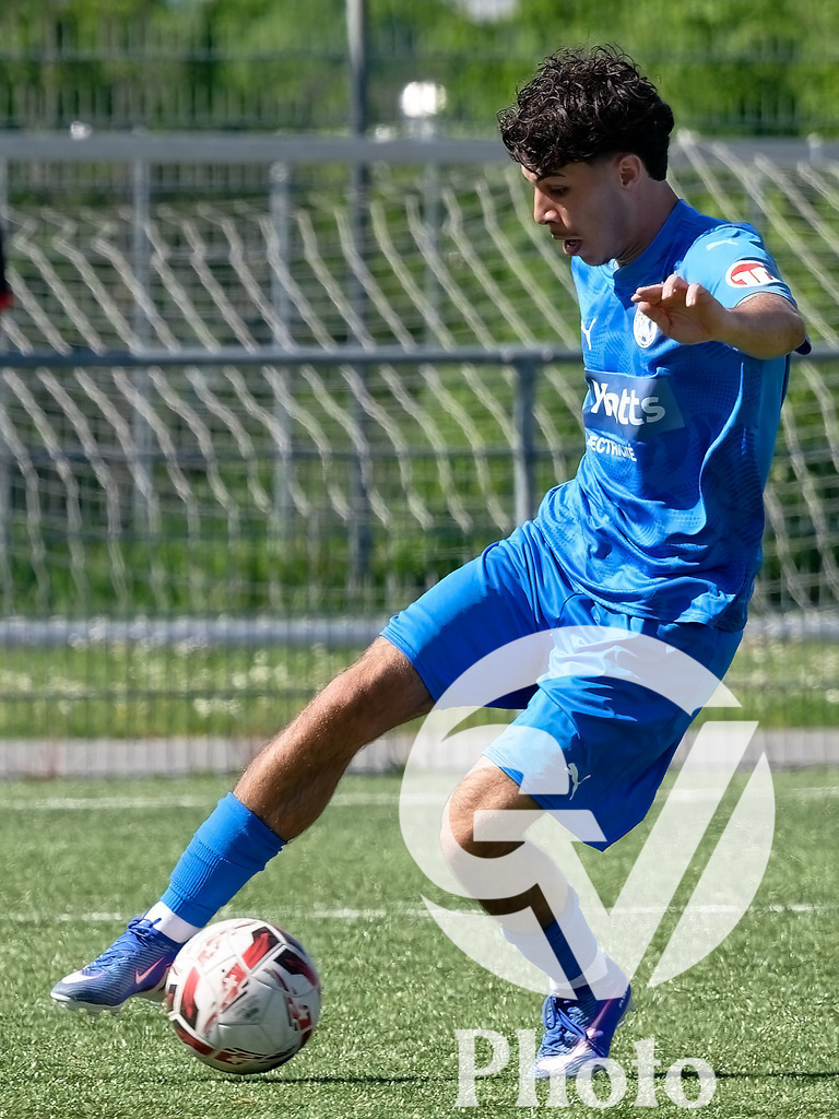 FC Vernier  v UGS FC  - 2eme ligue inter  | Geneva, Switzerland - April 19 : during the 2eme ligue inter  match between FC Vernier  and UGS FC  at Stade de Vernier on April 19 , 2026 in Geneva, Switzerland.