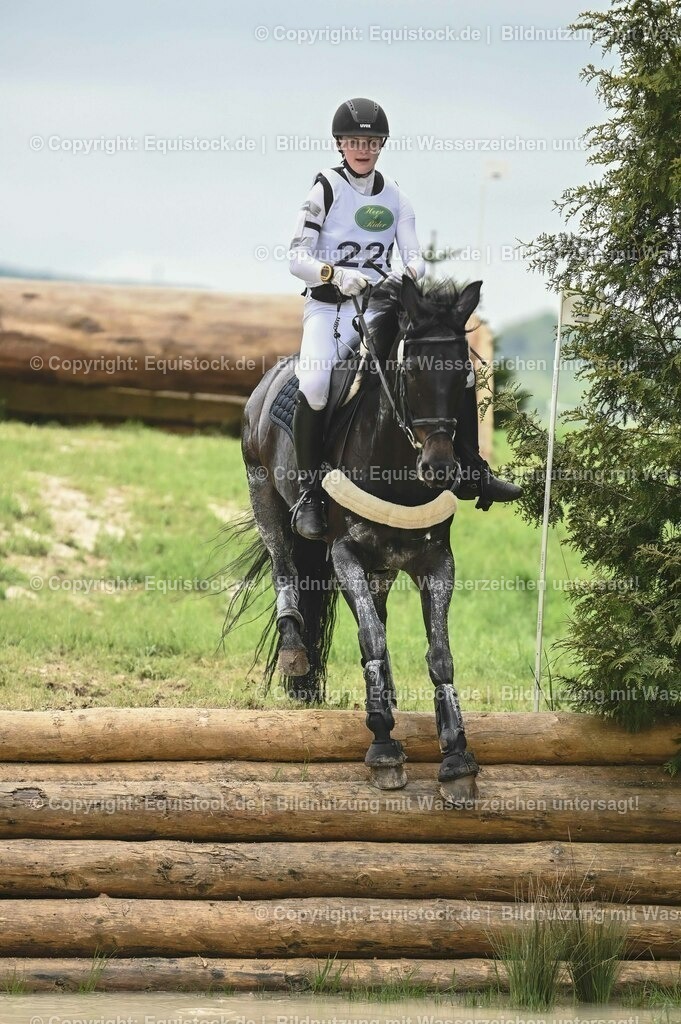 20230513_CCI2_Section2_Gelände_0258 | equistock