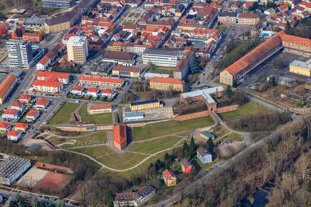 Stadtpark Fronte Lamotte, Germersheim http://www.germersheim.eu/ | Luftbild: Stadtpark Fronte Lamotte, Germersheim http://www.germersheim.eu/ in Germersheim im Bundesland Rheinland-Pfalz in Deutschland. Foto: IMG_37803.jpg vom 12.03.2011 durch Werner Riehm/FLY-FOTO.de - Realisiert mit Pictrs.com