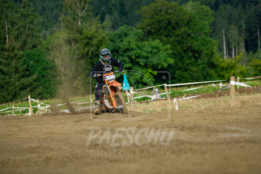 Lady (348) | Paeschuphoto Shop - Wer nicht sucht der auch nicht findet.Ob Motocrossbilder oder von einem besuchtem Spiel, Hauptsache Action. - Realisiert mit Pictrs.com