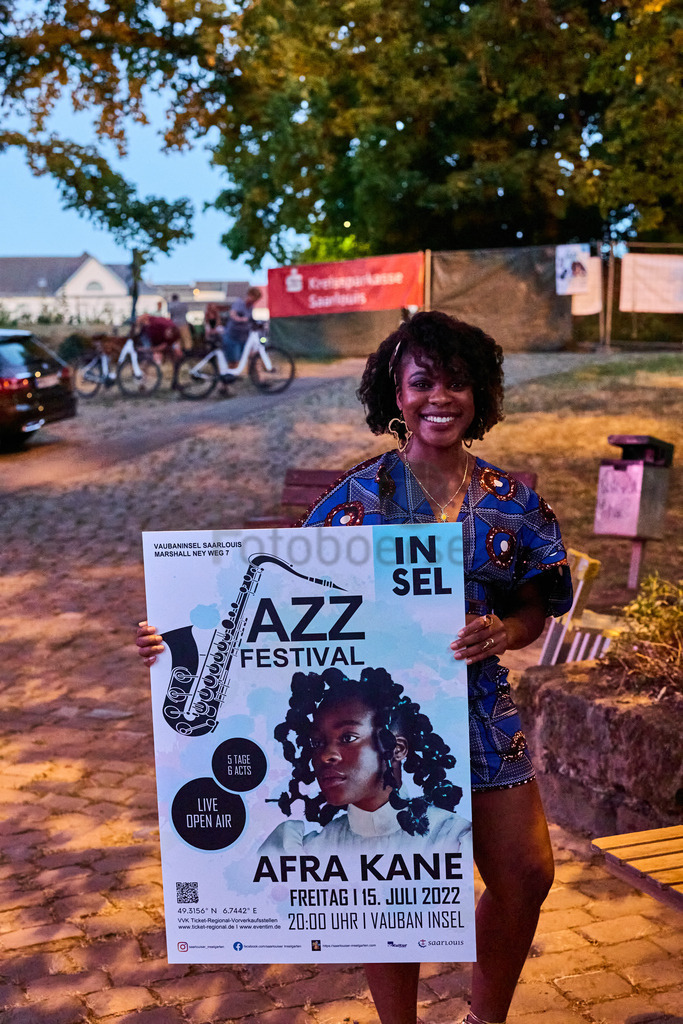 AfraKane_Vauban2022 32 | Stockfotos, Picsomania, MGM-Services, Michael Gerlach, Auftragsbilder, Auftragsarbeiten, Workshops, Shooting, Reisefotografie, Produktfotografie, Foodfotografie, Hochzeitsfotografie, Saarland, Fotografin, Fotograf, Hochzeitsbilder, Saarlouis, Hundeshootin