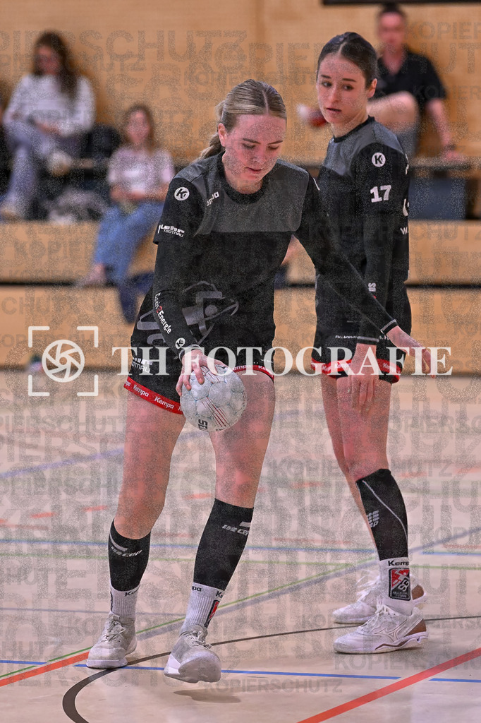 GER, SG Maulburg/Steinen - HB Kinzigtal, Handball, Suedbadenliga, 22. Spieltag, Saison 2023/2024, 27.04.2024 | Leonie Kiefer (SG Maulburg/Steinen, #03)

GER, SG Maulburg/Steinen - HB Kinzigtal, Handball, Suedbadenliga, 22. Spieltag, Saison 2023/2024, 27.04.2024

Foto: TH Fotografie/Thomas Hess