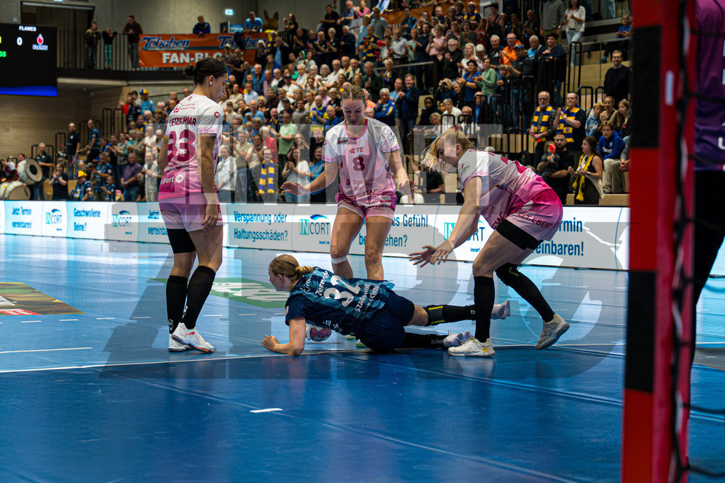 Handball I Frauen I Saison 2026-2027 I Bundesliga I Buxtehuder SV - HSG Bensheim-Auerbach | CONTRAST ZERØ MEDIA - Realisiert mit Pictrs.com