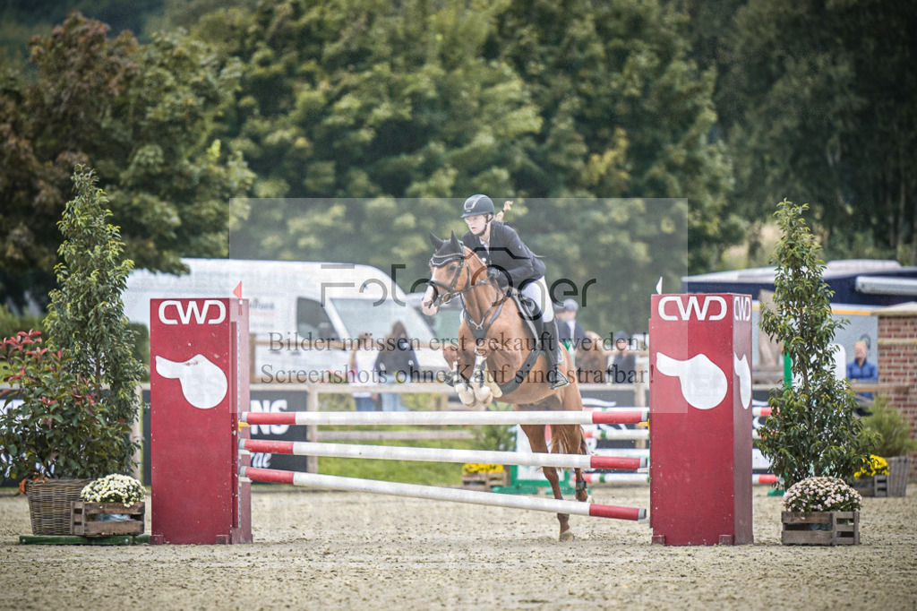DOS_0235 | Entdecke hochwertige Reitturnierfotos von Foto Oger. Professionell, emotional und authentisch – jetzt Lieblingsmomente im Shop bestellen.Deutschlandweite Turnierfotografie. - Realisiert mit Pictrs.com