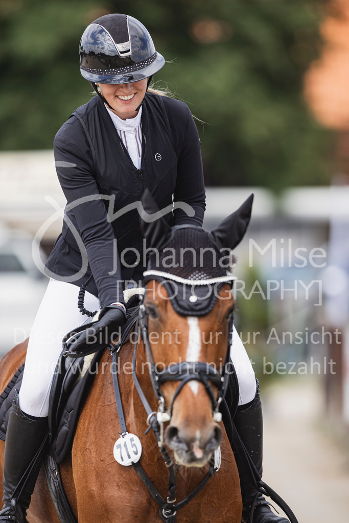 250628_PfSpTa_A2-Spr-211 | Deine schönsten Turniermomente als professionelle Fotos! Entdecke hochwertige Pferdesport-Fotografie im Online-Shop. Jetzt Fotos finden & bestellen!
