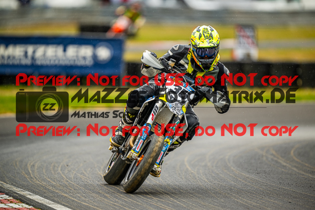 MaZZes_FotoMatrix_230701_2121 | S4