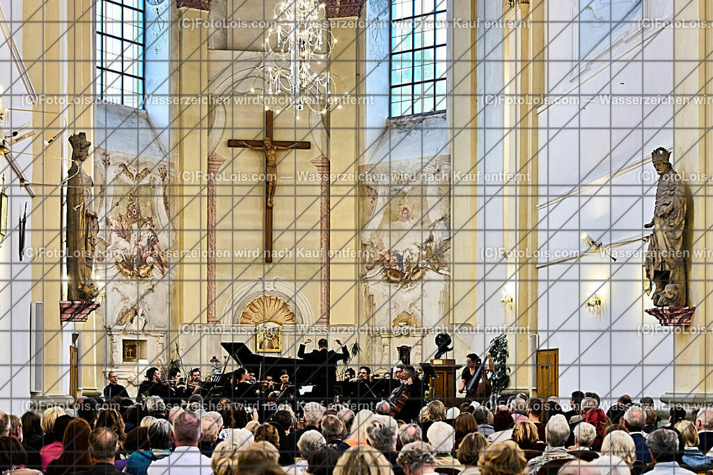 ALP0414_XXXIX_Chopin-Festival_Camerata Mozartiana_Rehling Natalia | (C)FotoLois.com, Alois Spandl, XXXIX. internationales CHOPIN-Festival in der Kartause Gaming, Eröffnungskonzert in der Kartausenkirche mit Janusz Olejniczak (Klavier), Camerata Marzatiana unter Daniel Auner, Johanna Doderer (Komponistin), Natalia Rehling (Klavier), Ingolf Wunder (Klavier), Fr 4. August 2023.