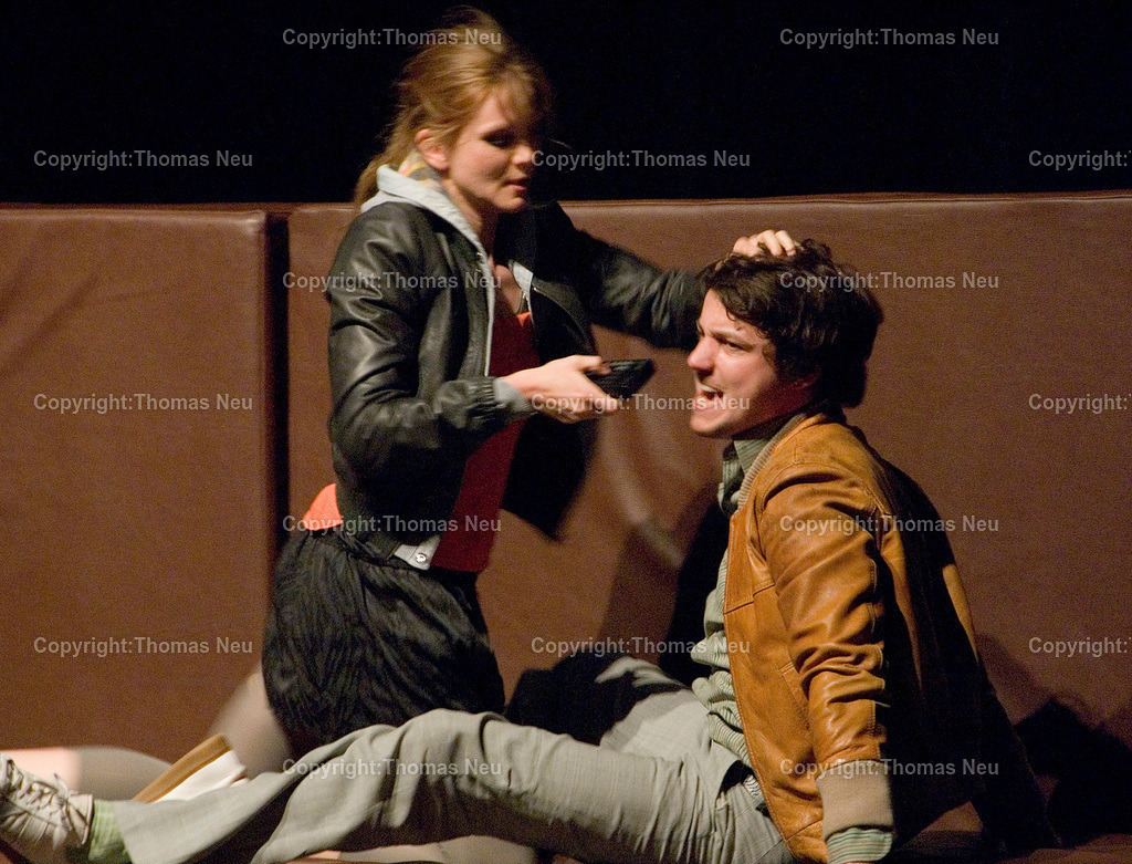 file001307 |   2405
Nachtblind-Woche junger Schauspieler

 Bild: neu