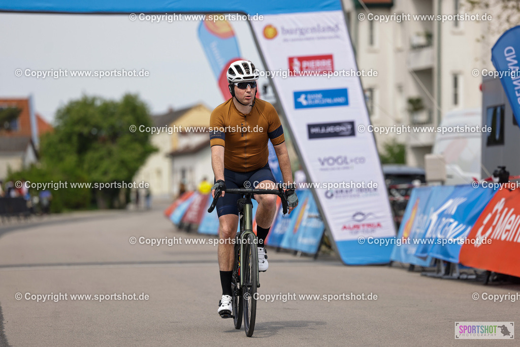 VJ__9970 | Neusiedlersee Radmarathon 2026@sportshot_your_pictrs #yourpictures#roadtowm2029 #nrm #neusiedlerseeradmarathon #neusiedlersee #neusiedlerseetourismus #burgenland #mörbisch #nrm26 #burgenlandtourismus #voglundco #poweredbyburgenlandtourismus #radsport #rad #marathon #ucigranfondo #visitburgenland #ucigranfondoworldseries