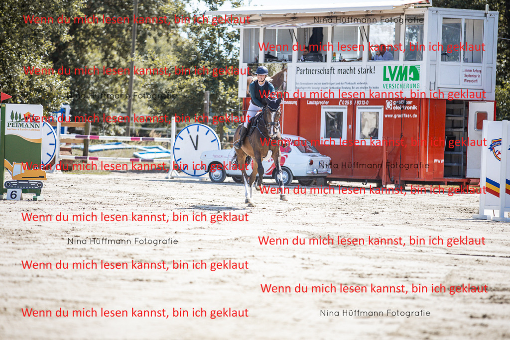 BK1A6618 | Turnierbilder Turnierfotos Nina Hüffmann Turnierfotografie Pferdefotografie Tierzeichnung Haustierzeichnung Pferdezeichnung Hundezeichnung Videograf  - Realisiert mit Pictrs.com